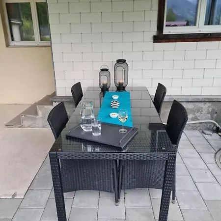 Schones Kleines Studio Mit Sitzplatz, Mitten Im Prattigau Jenaz