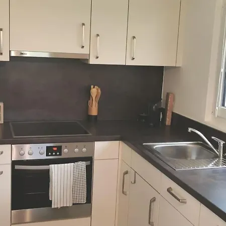Schones Kleines Studio Mit Sitzplatz, Mitten Im Prattigau דירה